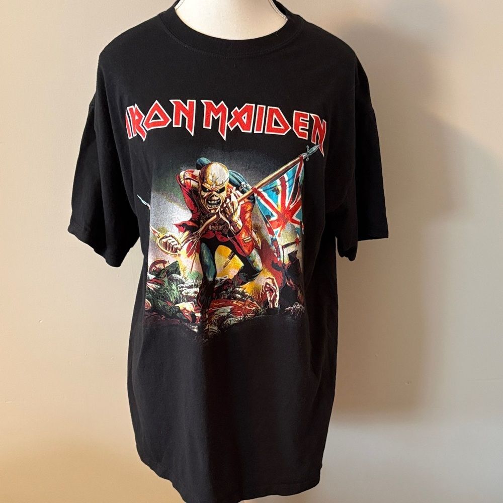NWOT Iron Maiden Black Graphic T-Shirt. Size Large
